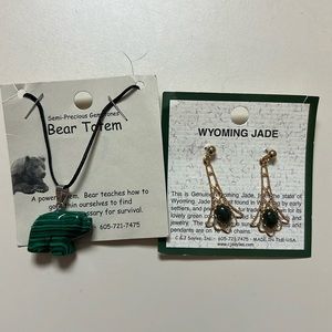 Wyoming jade earring and necklace